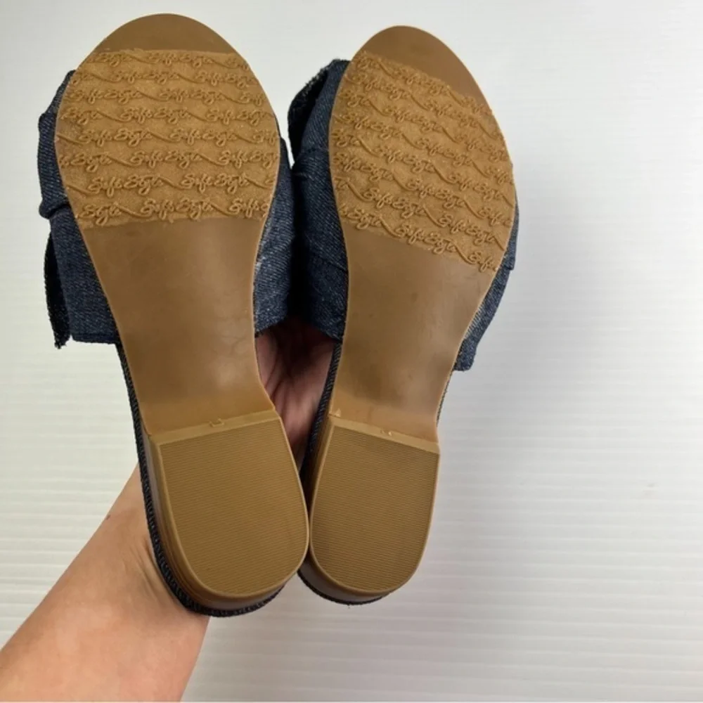 Soft Style Slides womens size 7.5 Denim Bow Flat sandals